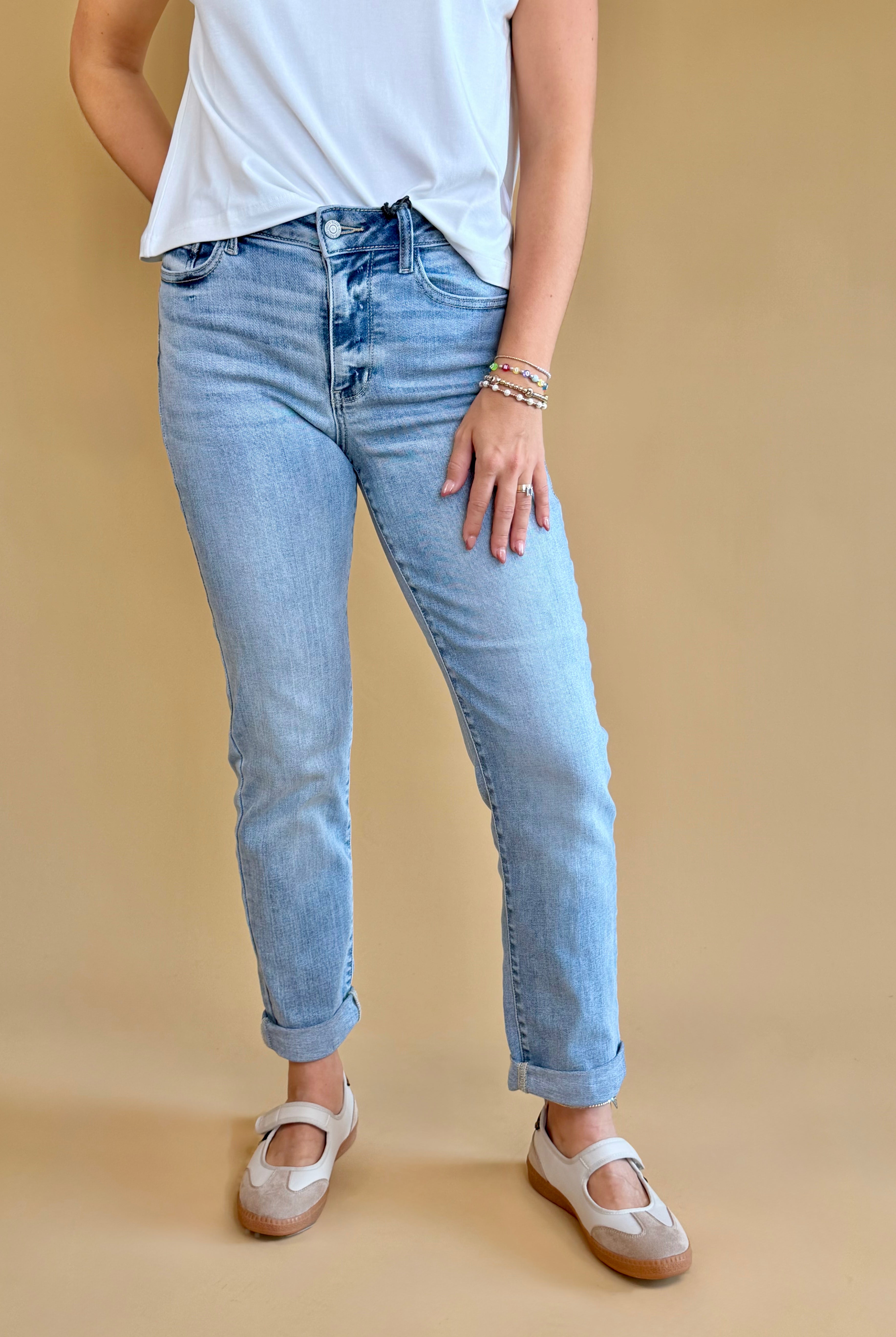 Everyday jean, classic denim, Judy blue jean, fall fashion, light wash denim, back to school