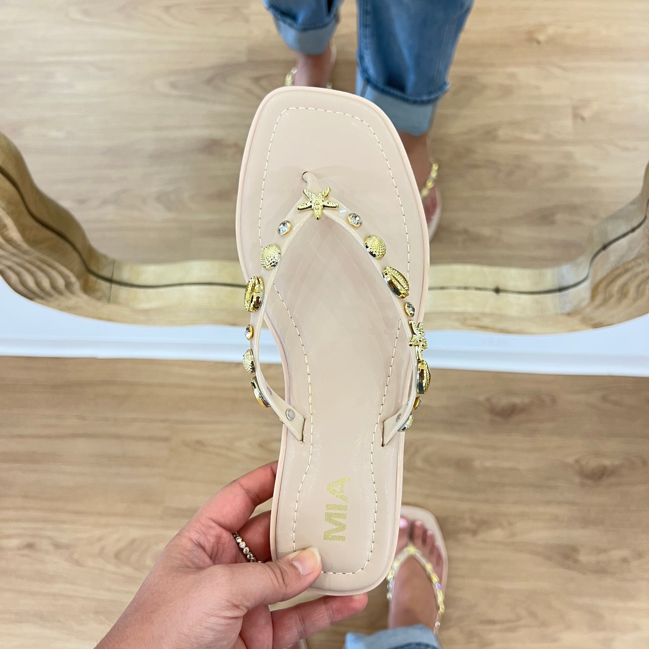 jelly flip flops, seashell, gold shells, mia shoes, flip flops, summer sandal