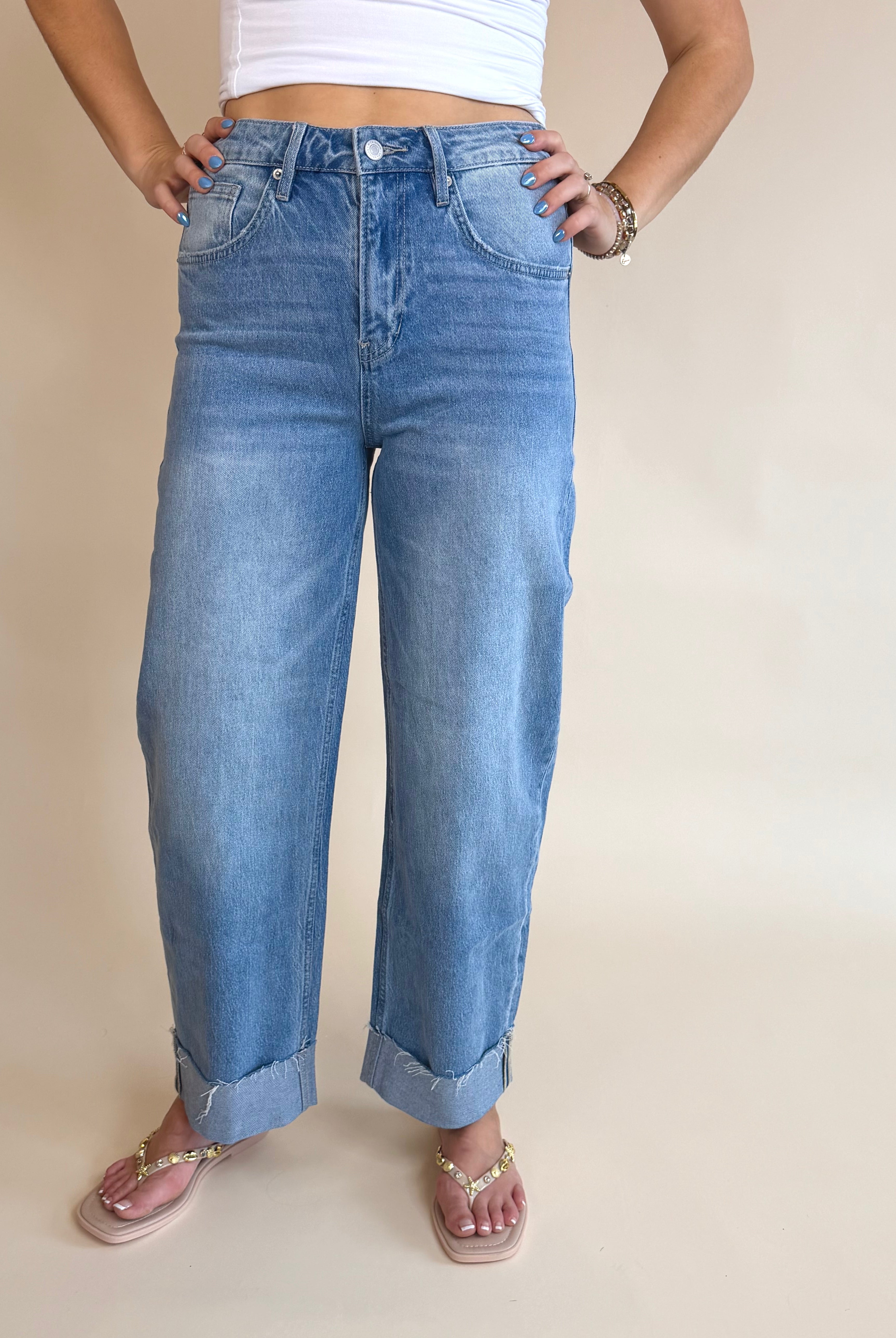 barrel jeans, Mica, mica jeans, summer, summer clothes, stylish jeans, timeless, timeless clothe, timeless jeans, boutique fashion