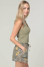 Lace Trim Elastic Floral Shorts: Olive