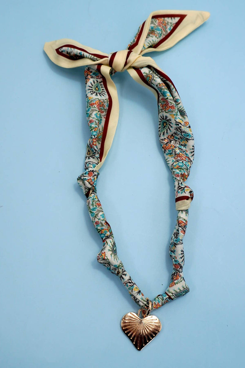 Handcrafted Scarf Interchangeable Charm Necklace | 80N92095