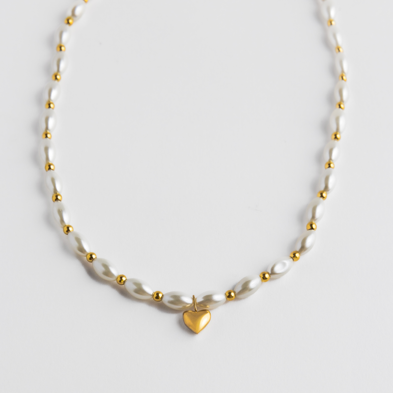 White Shell Necklace with Puffy Heart