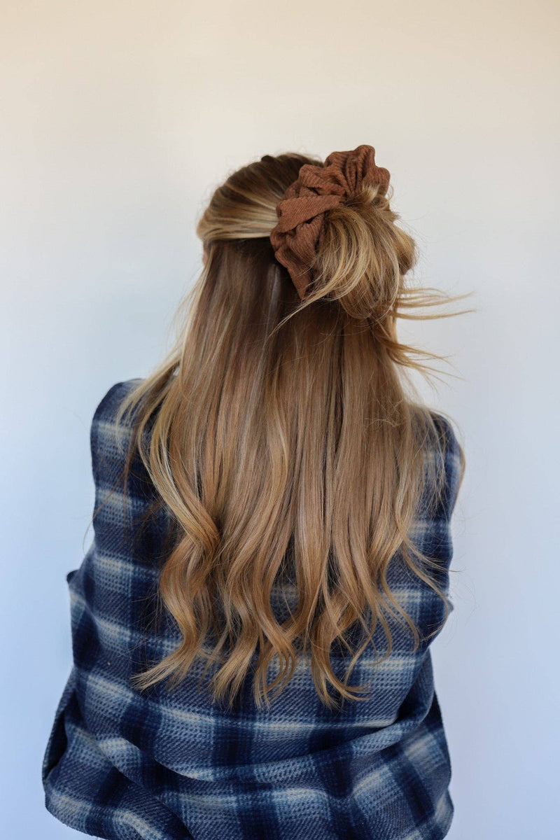 GRANDPA CORDUROY OVERSIZED SCRUNCHIE
