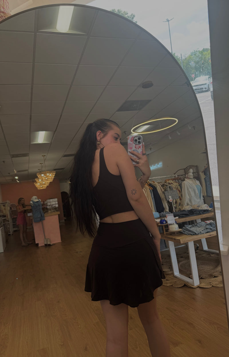 Basic Butter V Shaped Waist Skort