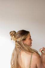 METAL FUNKY FLOWER CLAW (2 COLORS)