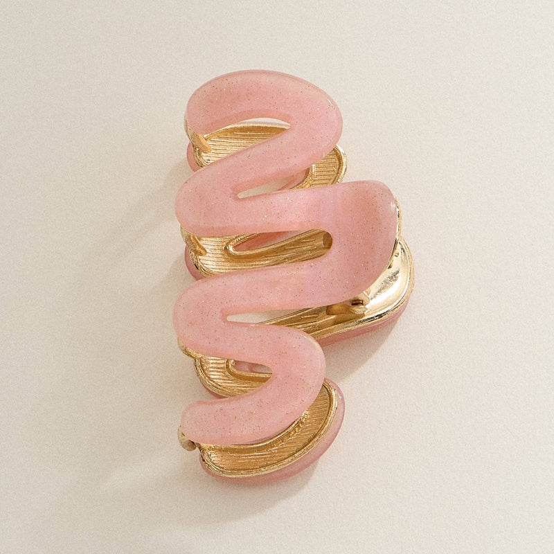 Wavy Matte Claw Clip with Gold Accents