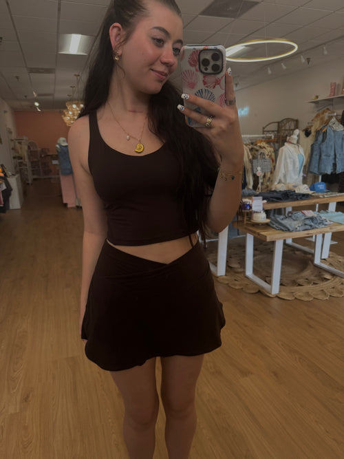 Basic Butter V Shaped Waist Skort