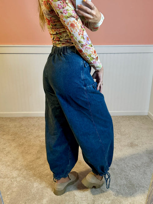 Carrie 2.0 Wide Leg Balloon Jeans: Dark Wash