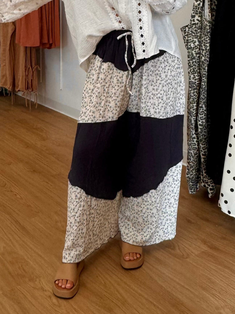 POL Navy & Ditsy Floral Wide Leg Sweatpants