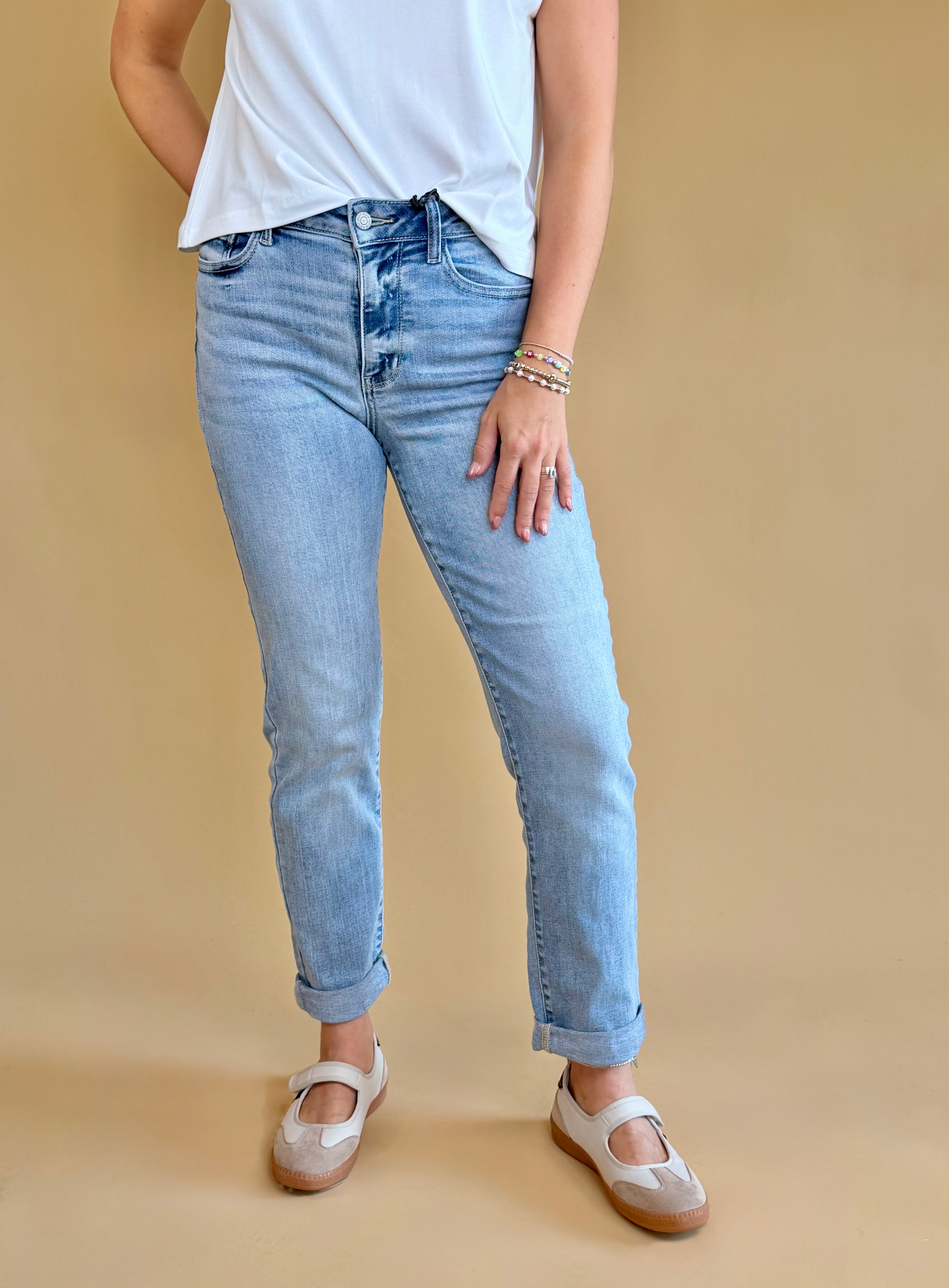 Everyday jean, classic denim, Judy blue jean, fall fashion, light wash denim, back to school