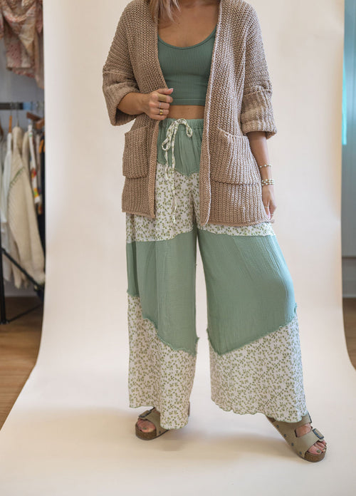 POL Sage & Ditsy Floral Wide Leg Sweatpants
