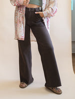 Judy Blue Retro Wide Jeans: Chocolate