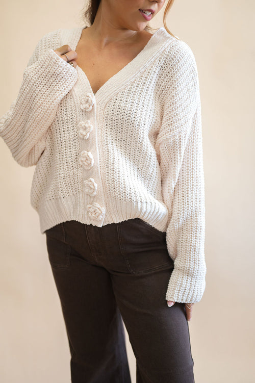 POL Chunky Soft Flower Button Cardigan