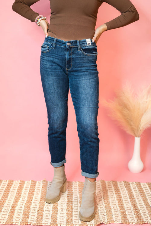 Judy Blue Mid-Rise Cuffed Boyfriend Jean