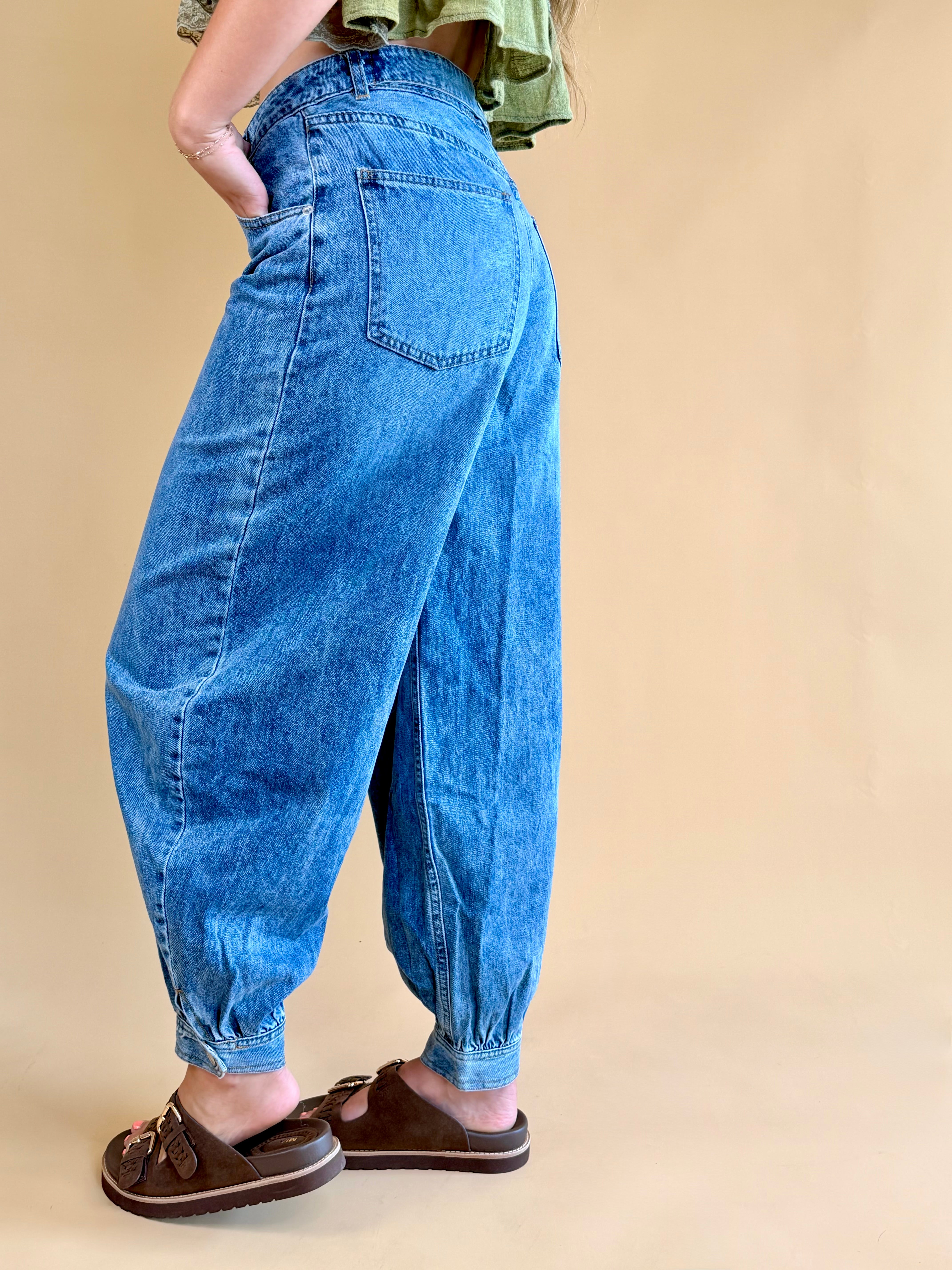 Barrel Jean, everyday denim, elevated jean, basics, back to school fashion