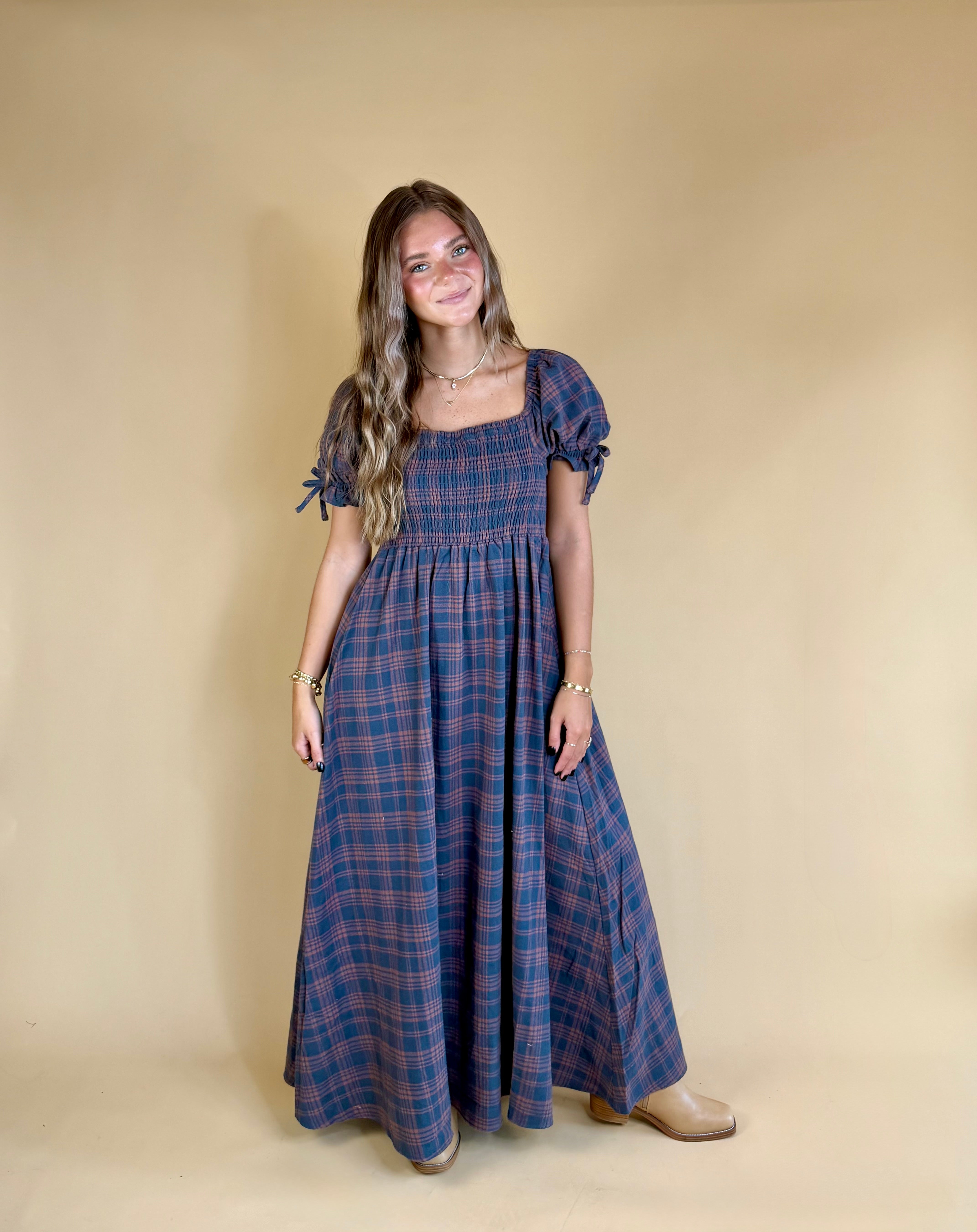 Fall Fashion, mommy and me, thanksgiving looks, fall family photos, maxi dress, transitional fall wear 