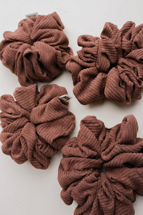 GRANDPA CORDUROY OVERSIZED SCRUNCHIE