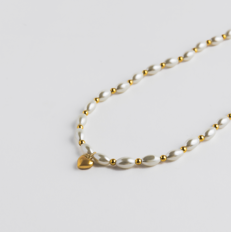 White Shell Necklace with Puffy Heart