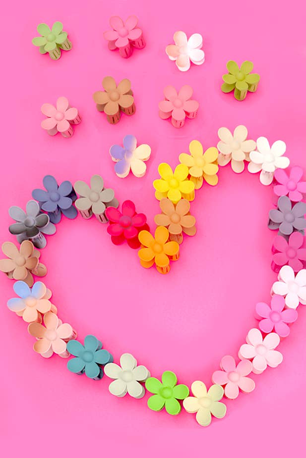 OVERSIZE MATTE FLOWER HAIR CLAW CLIPS | 40H459