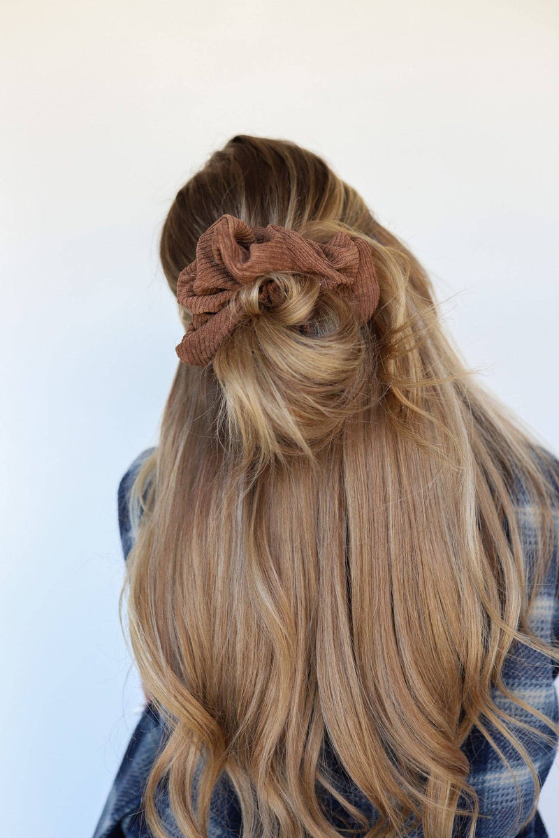 GRANDPA CORDUROY OVERSIZED SCRUNCHIE